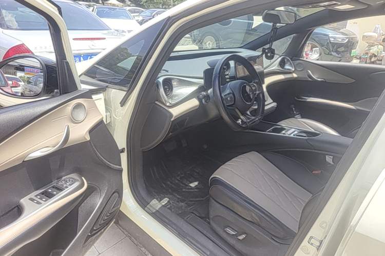 Used BYD Dolphin 2021 405 km Fashion Edition Driver Seat