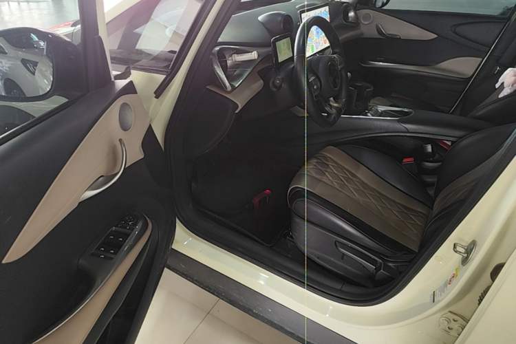 Used BYD Dolphin 2021 405 km Free Version Driver Seat