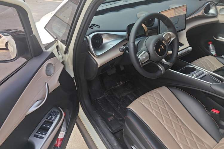 Used BYD Dolphin 2021 405 km Fashion Edition Driver Seat