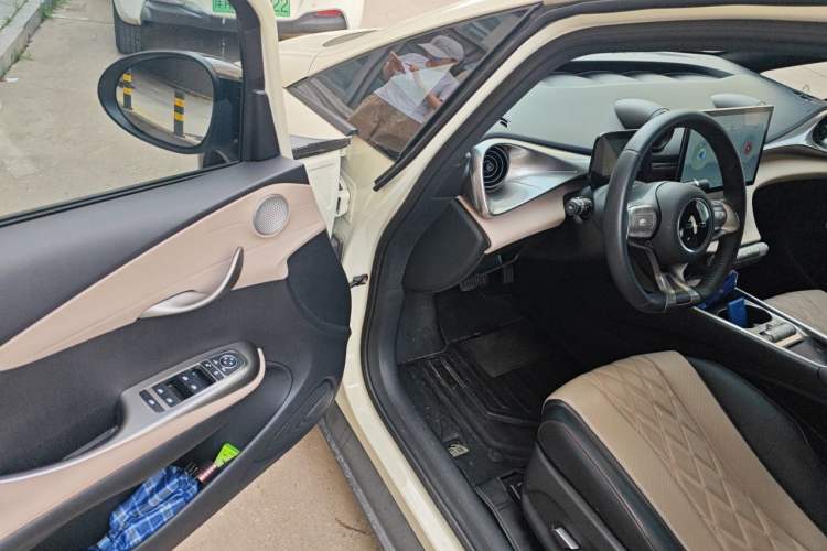 Used BYD Dolphin 2021 405 km Fashion Edition Driver Seat