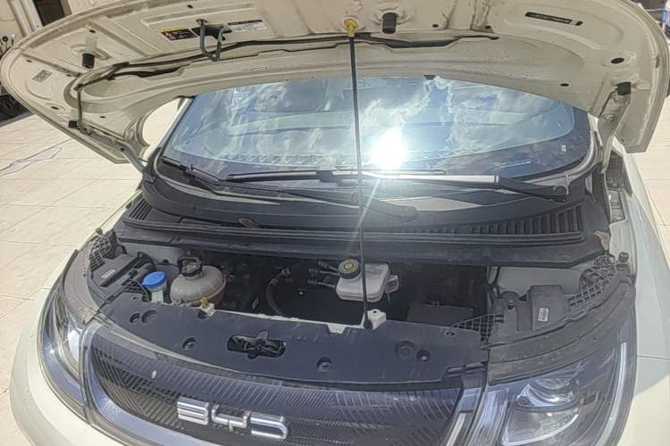 Used BYD Dolphin 2021 405 km Fashion Edition Engine Bay