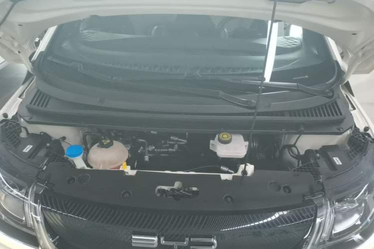 Used BYD Dolphin 2021 405 km Fashion Edition Engine Bay