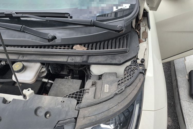 Used BYD Dolphin 2021 405 km Fashion Edition Engine Bay Left