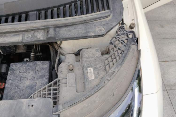 Used BYD Dolphin 2021 405 km Fashion Edition Engine Bay Left