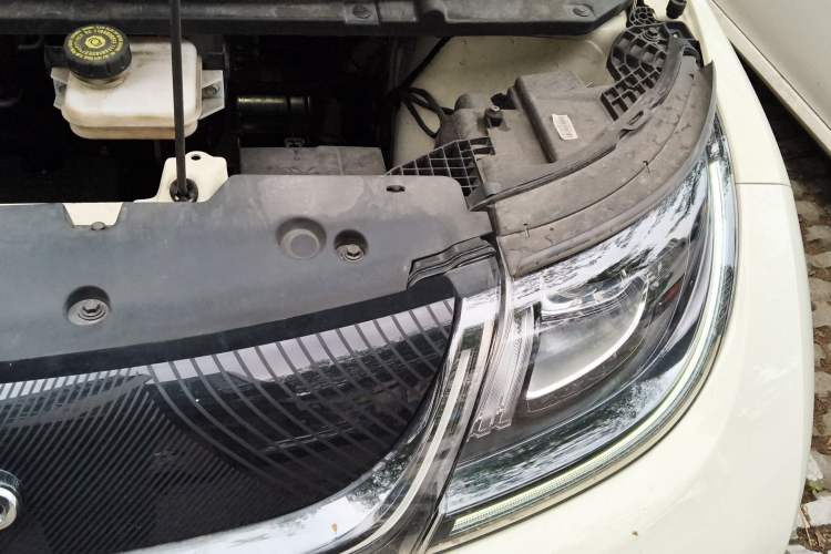 Used BYD Dolphin 2021 405 km Free Version Engine Bay Left