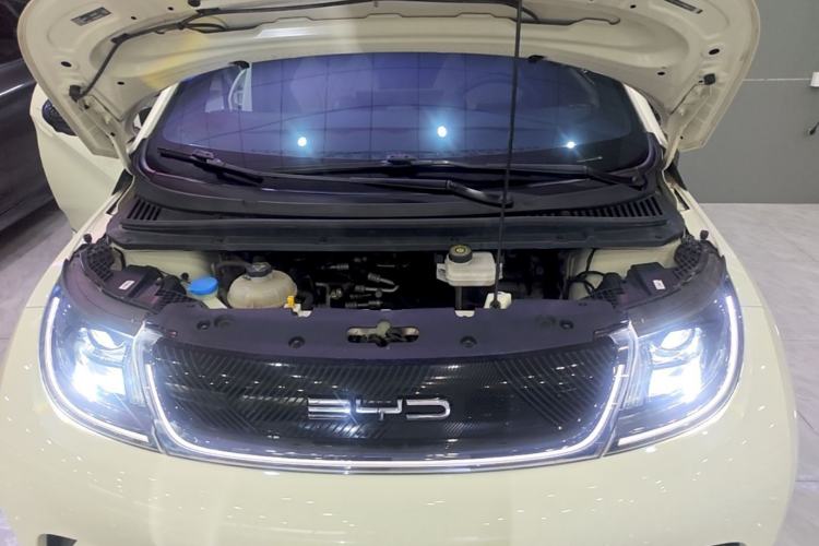 Used BYD Dolphin 2021 405 km Fashion Edition Engine Bay