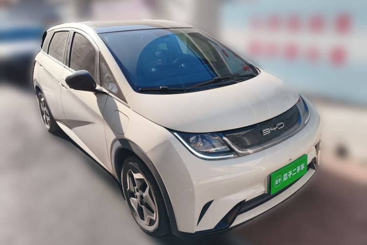 Used BYD Dolphin 2021 405 km Fashion Edition Front Right 45 Deg