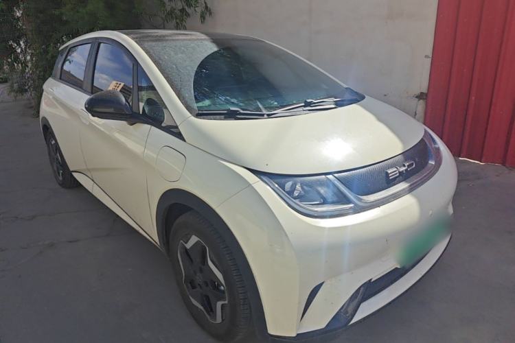 Used BYD Dolphin 2021 405 km Fashion Edition Front Right 45 Deg