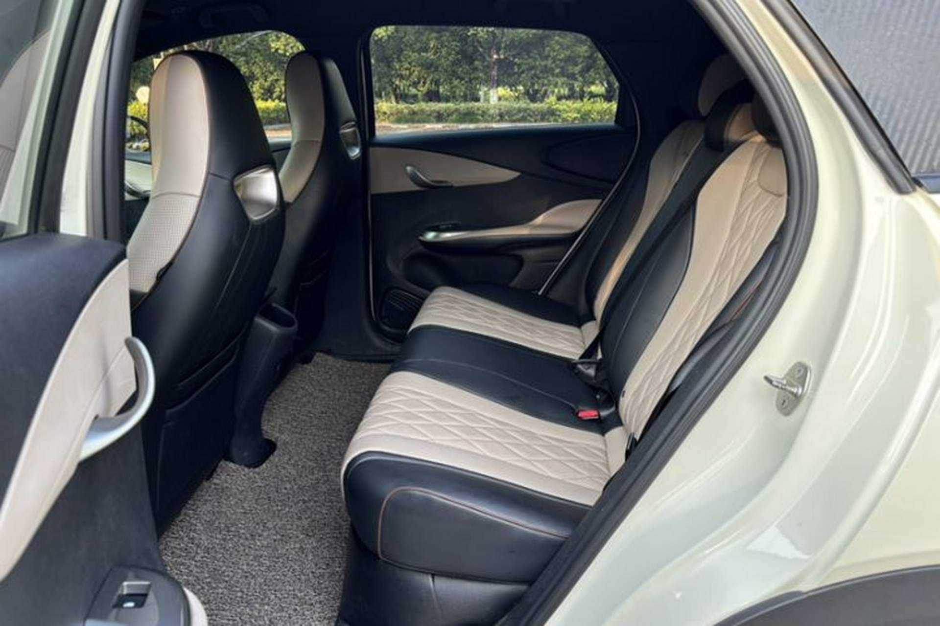 Used BYD Dolphin 2021 405 km Fashion Edition Interior 5