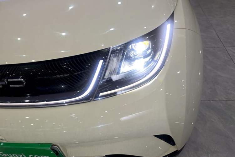 Used BYD Dolphin 2021 405 km Fashion Edition Left Front Headlight
