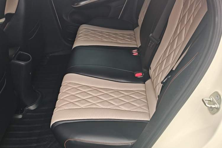 Used BYD Dolphin 2021 405 km Fashion Edition Left Rear Seat