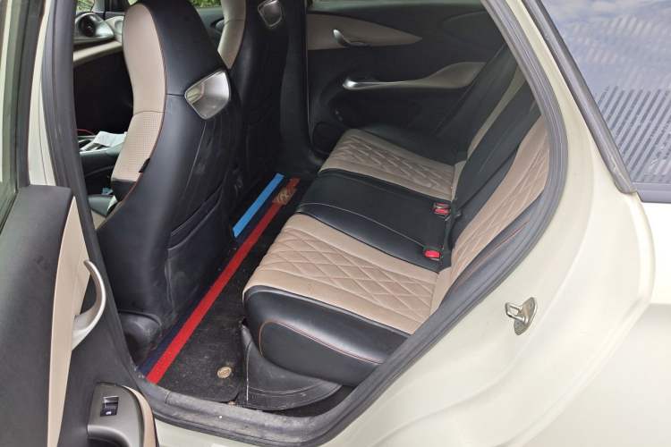 Used BYD Dolphin 2021 405 km Fashion Edition Left Rear Seat