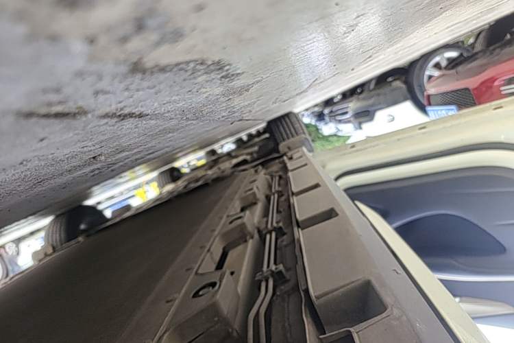 Used BYD Dolphin 2021 405 km Fashion Edition Left Side Sill