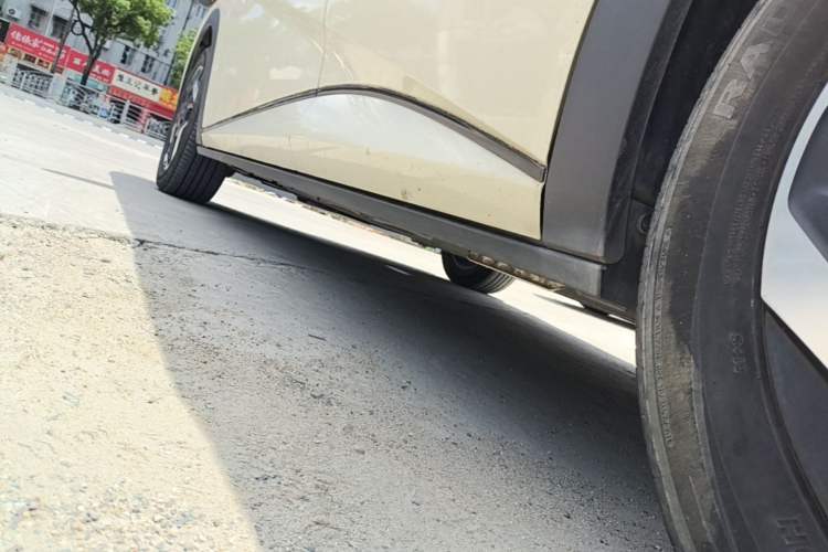 Used BYD Dolphin 2021 405 km Fashion Edition Left Side Sill