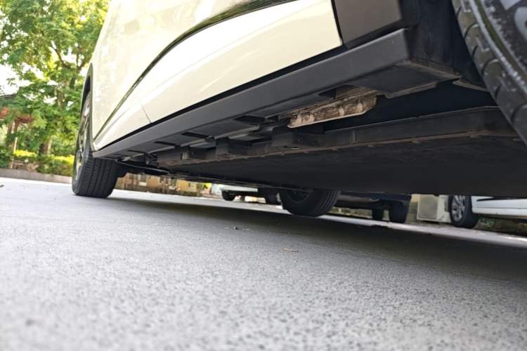 Used BYD Dolphin 2021 405 km Fashion Edition Left Side Sill