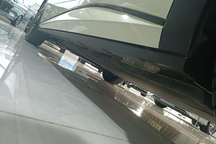 Used BYD Dolphin 2021 405 km Fashion Edition Left Side Sill
