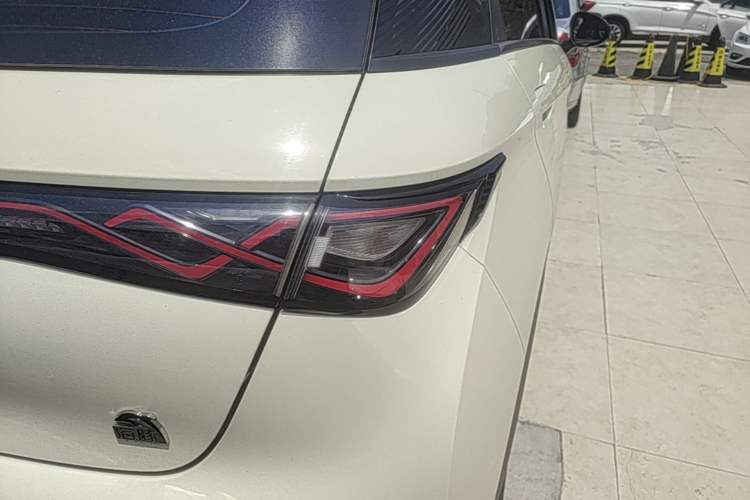 Used BYD Dolphin 2021 405 km Fashion Edition Right Rear Taillight