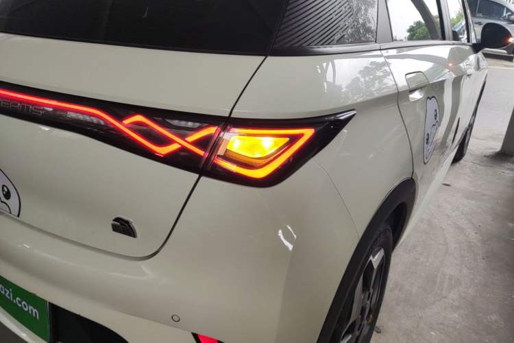 Used BYD Dolphin 2021 405 km Free Version Right Rear Taillight