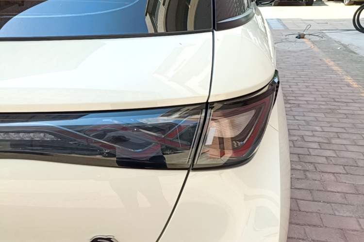 Used BYD Dolphin 2021 405 km Fashion Edition Right Rear Taillight