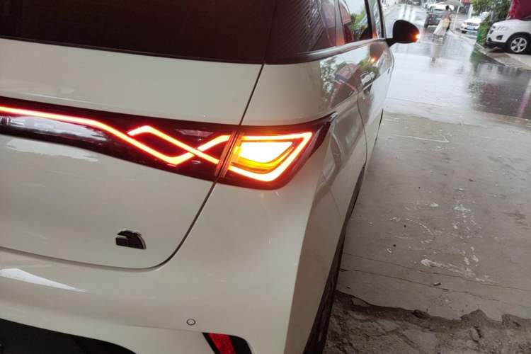 Used BYD Dolphin 2021 405 km Free Version Right Rear Taillight