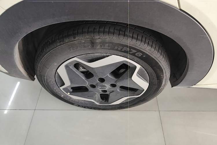 Used BYD Dolphin 2021 405 km Free Version Right Rear Wheel Hub
