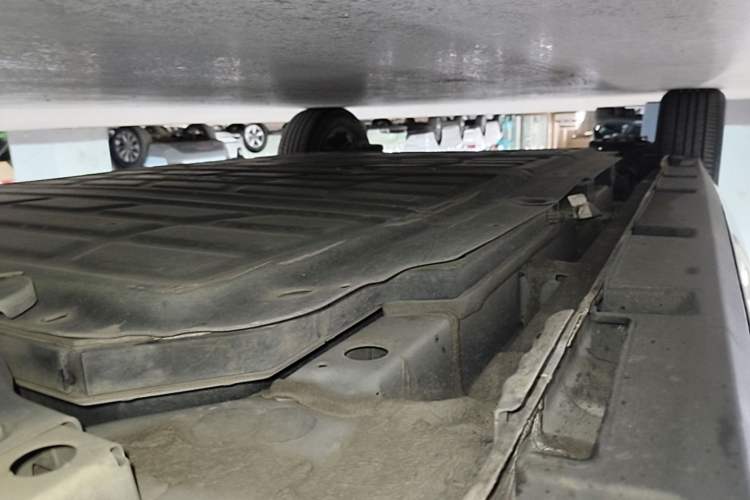 Used BYD Dolphin 2021 405 km Fashion Edition Right Side Sill