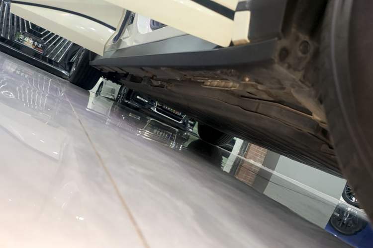 Used BYD Dolphin 2021 405 km Fashion Edition Right Side Sill