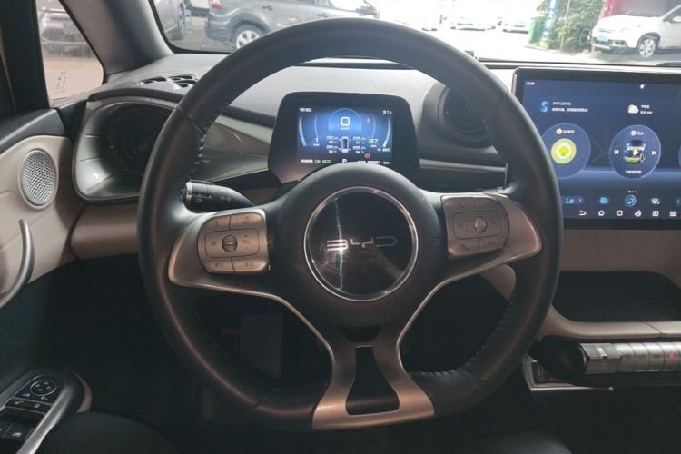 Used BYD Dolphin 2021 405 km Free Version Steering Wheel