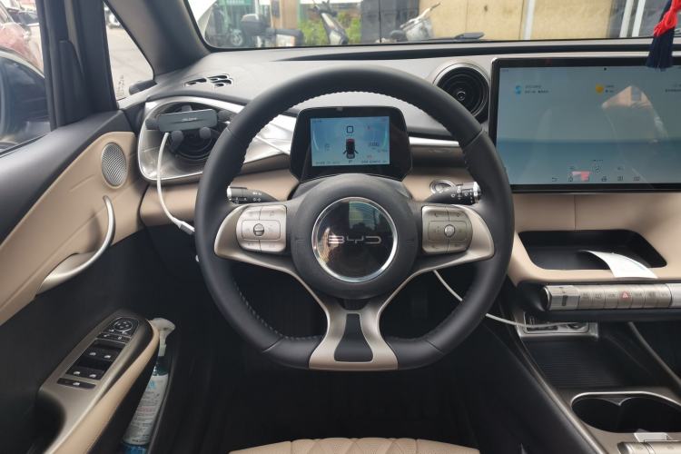 Used BYD Dolphin 2021 405 km Fashion Edition Steering Wheel