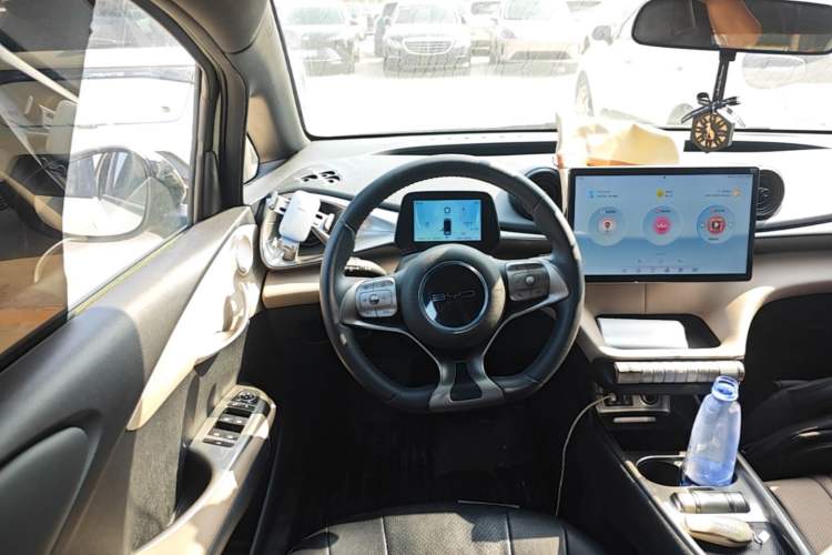 Used BYD Dolphin 2021 405 km Free Version Steering Wheel