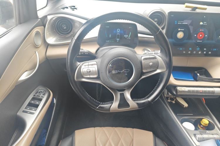 Used BYD Dolphin 2021 405 km Fashion Edition Steering Wheel