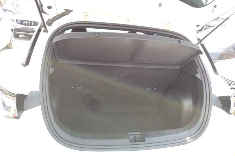 Used BYD Dolphin 2021 405 km Fashion Edition Trunk