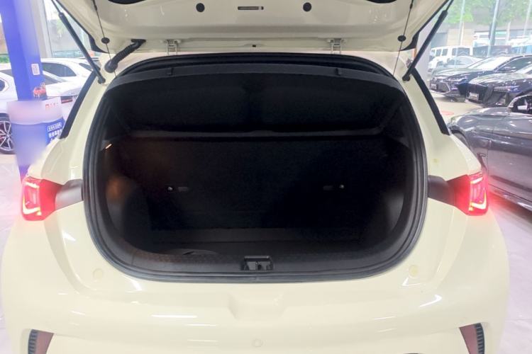 Used BYD Dolphin 2021 405 km Fashion Edition Trunk