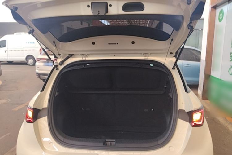 Used BYD Dolphin 2021 405 km Fashion Edition Trunk