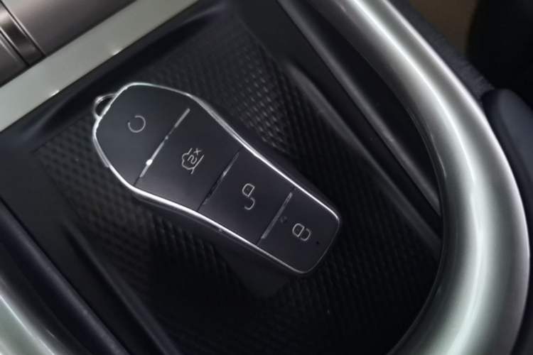 Used BYD Dolphin 2021 405 km Fashion Edition Vehicle Key
