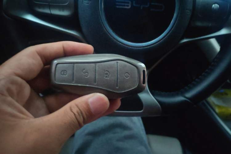 Used BYD Dolphin 2021 405 km Fashion Edition Vehicle Key