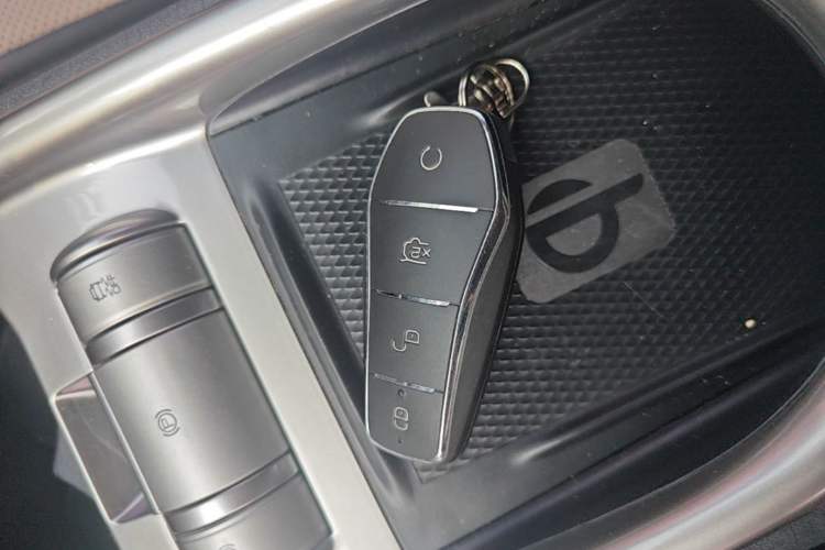 Used BYD Dolphin 2021 405 km Fashion Edition Vehicle Key