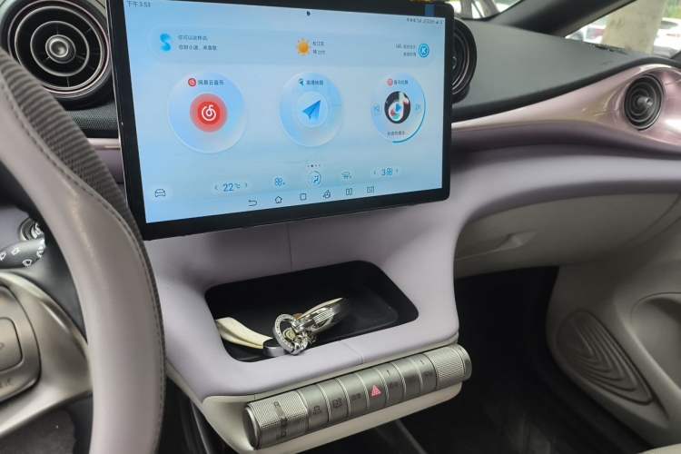Used BYD Dolphin 2023 420 km Fashion Edition Audio And AC Panel