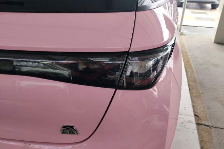 Used BYD Dolphin 2023 420 km Fashion Edition Exterior 3