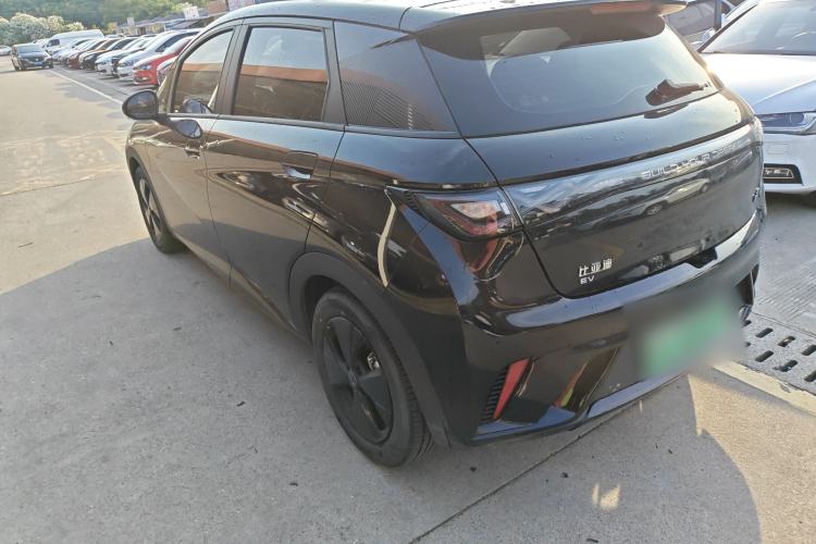 Used BYD Dolphin 2023 420 km Fashion Edition Exterior 4