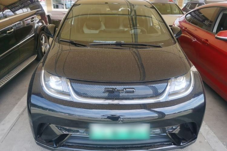 Used BYD Dolphin 2023 420 km Fashion Edition Front