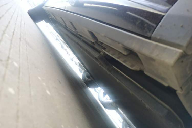 Used BYD Dolphin 2023 420 km Fashion Edition Left Side Sill
