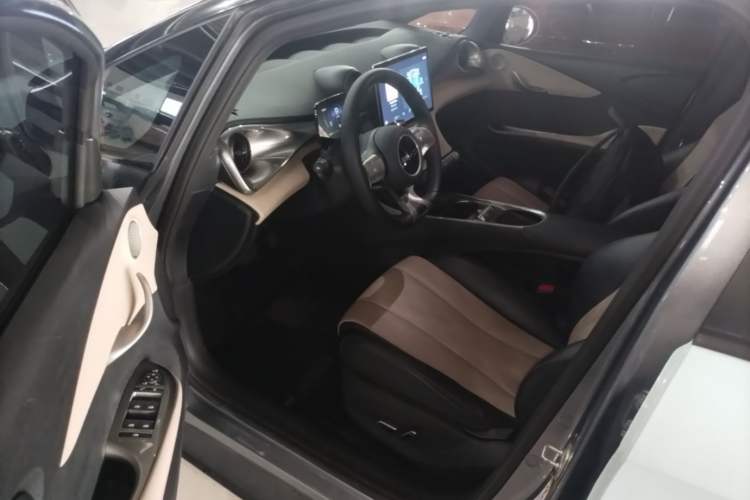 Used BYD Dolphin 2023 420 km Fashion Edition Driver Seat