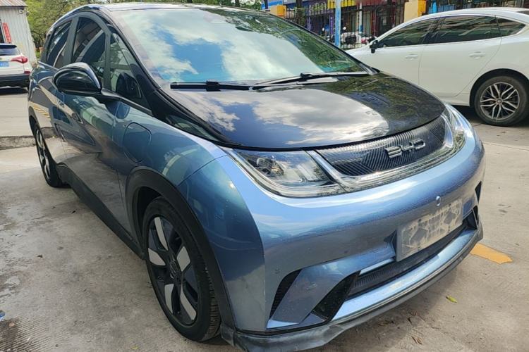 Used BYD Dolphin 2023 401km Knight Edition Front Right 45 Deg