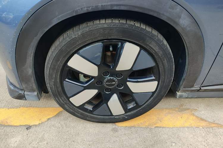Used BYD Dolphin 2023 401km Knight Edition Left Front Wheel Hub