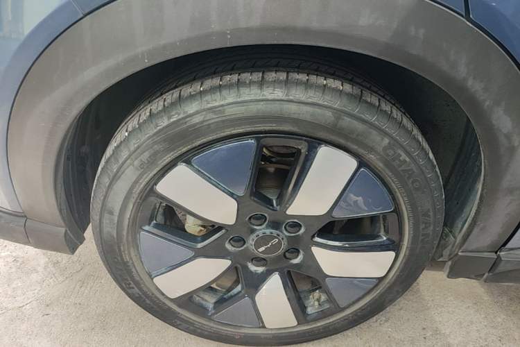 Used BYD Dolphin 2023 401km Knight Edition Right Rear Wheel Hub