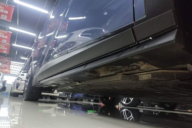 Used BYD Dolphin 2023 401km Knight Edition Right Side Sill