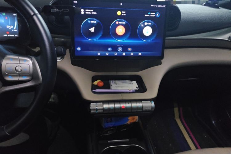 Used BYD Dolphin 2023 420 km Fashion Edition Audio And AC Panel