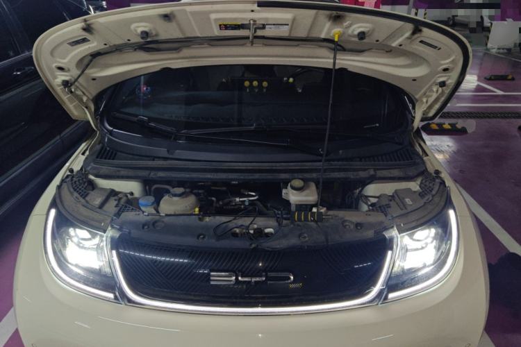 Used BYD Dolphin 2023 420 km Fashion Edition Engine Bay