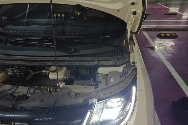 Used BYD Dolphin 2023 420 km Fashion Edition Engine Bay Left